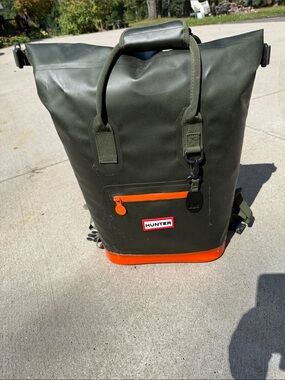 Hunter for Target Olive Green Roll-Top Backpack cooler
